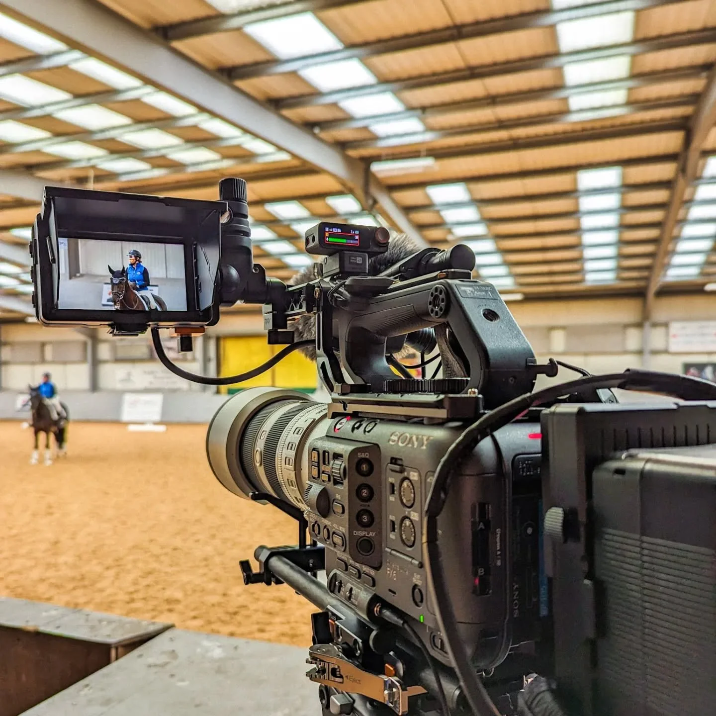 Carrie demonstrates the amazing work that Stable Lives do rehabilitating horses. A great opportunity to test out the range of DJI's wireless mics which performed brilliantly.
#brightangerine 
#sonyfx6
#cameraman 
#djimic2
#equinevideo
