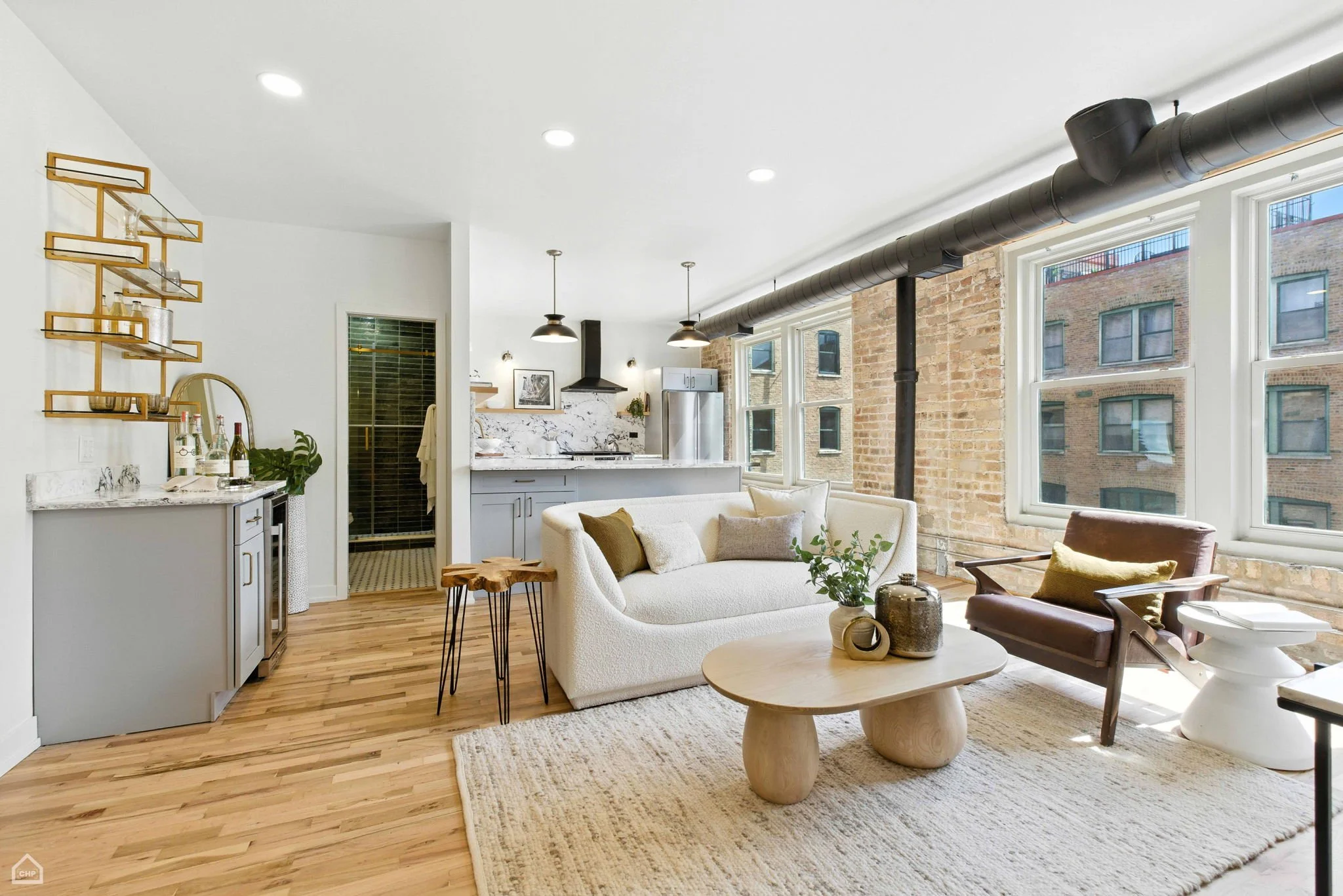 9-web-or-mls-515 N Noble St 306_009.jpg