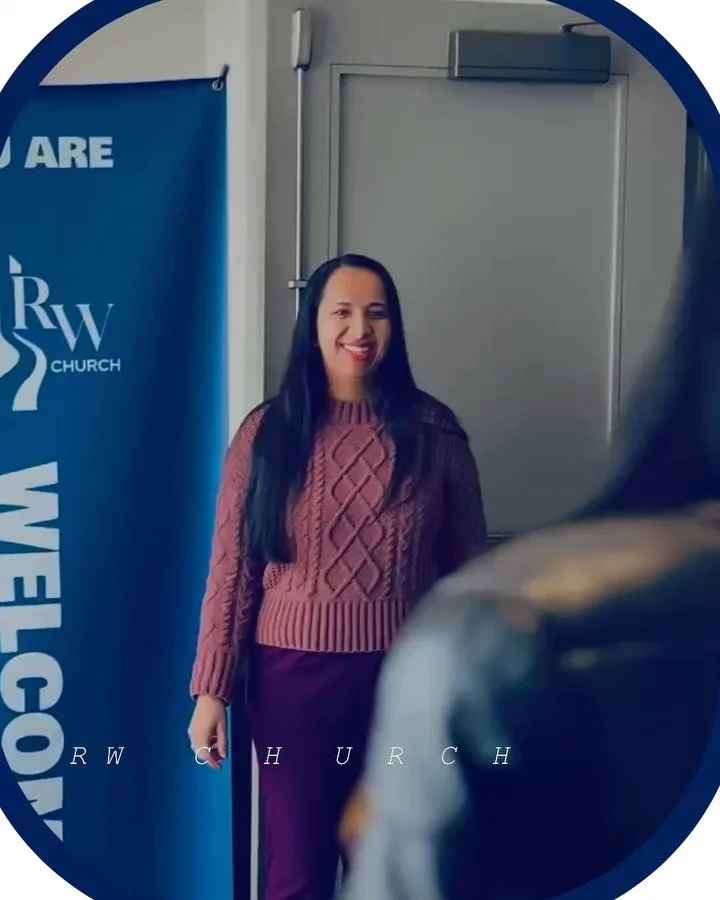 Algo aconteceu aqui hoje que palavras mal conseguem descrever&hellip;

Something happened here today that words can barely describe&hellip;

O Esp&iacute;rito Santo de Deus tocou de uma forma que ningu&eacute;m esperava ,das crian&ccedil;as aos adult