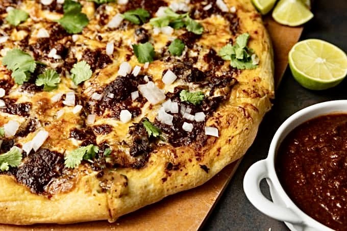 QUESABIRRIA PIZZA