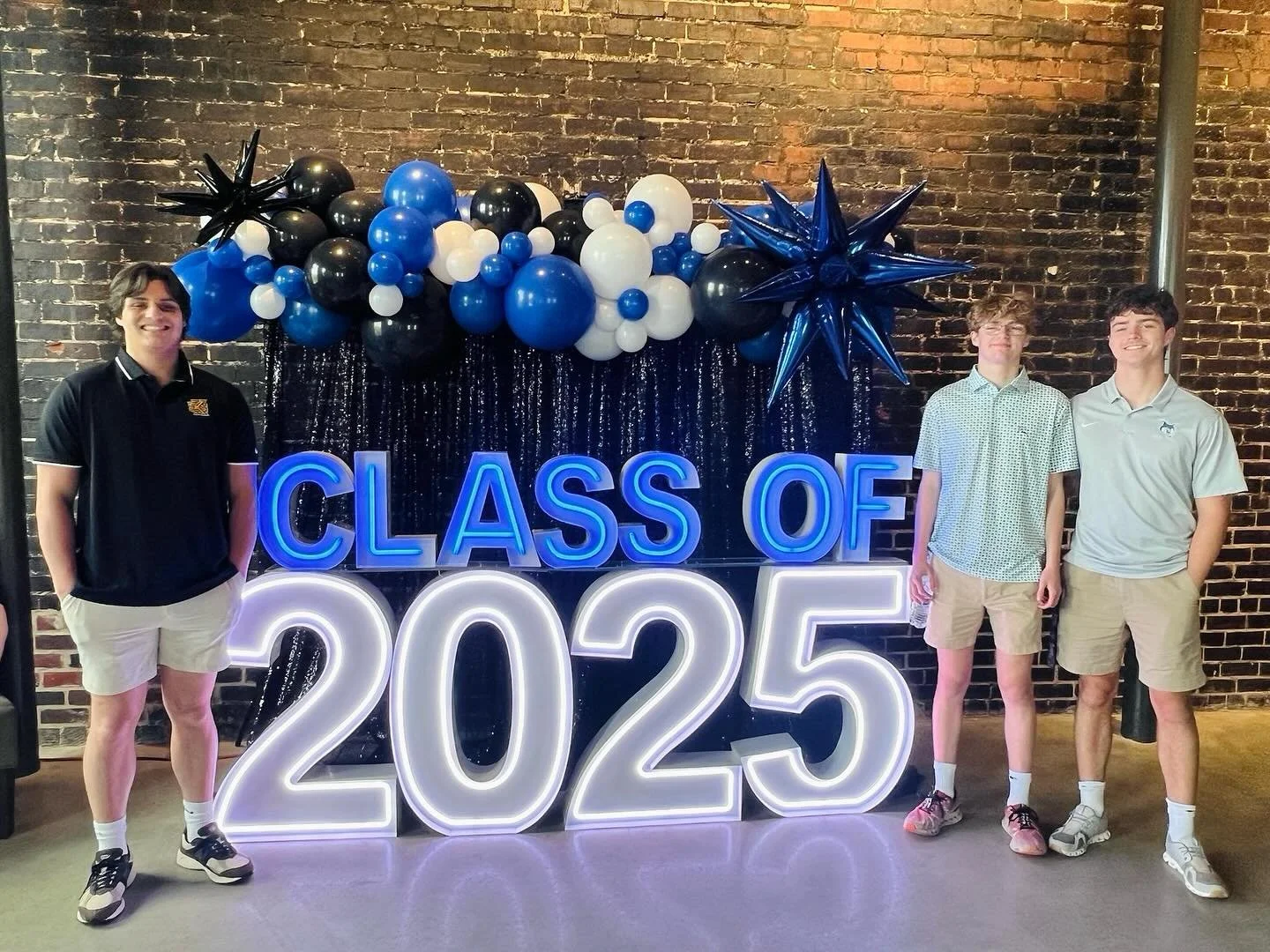 Calling all 2026 Graduates!🎓 Graduation is right around the corner, and we are here to celebrate your accomplishments at GPB. Whether you are planning a joint celebration with friends or a casual celebration with loved ones, our venue is the perfect