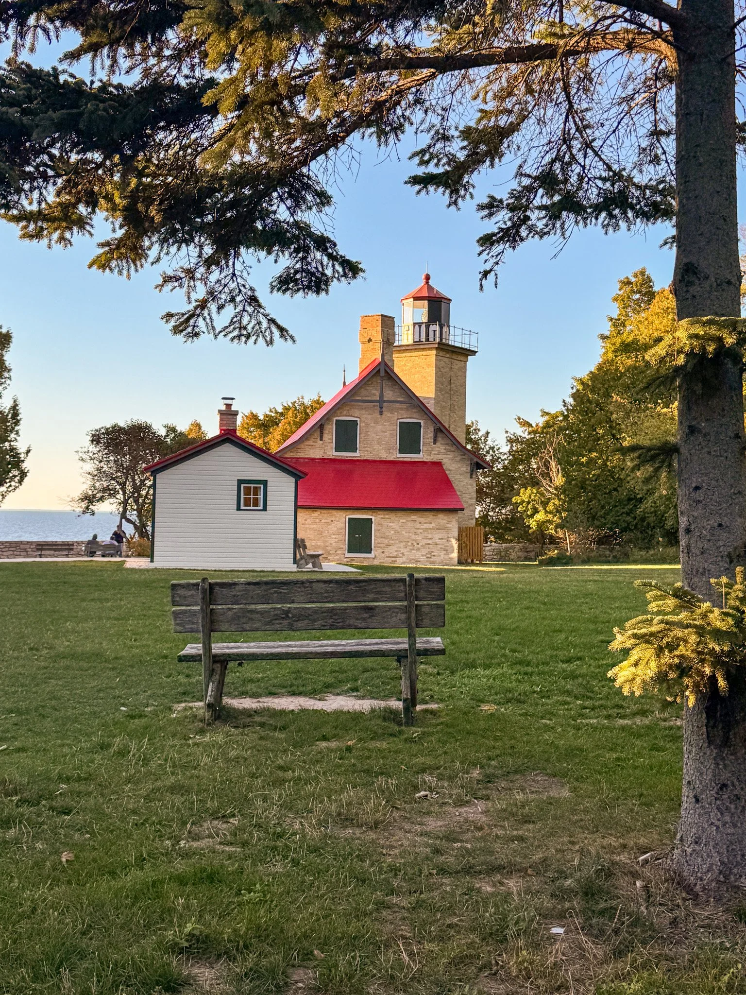 Eagle's Bluff Light Station