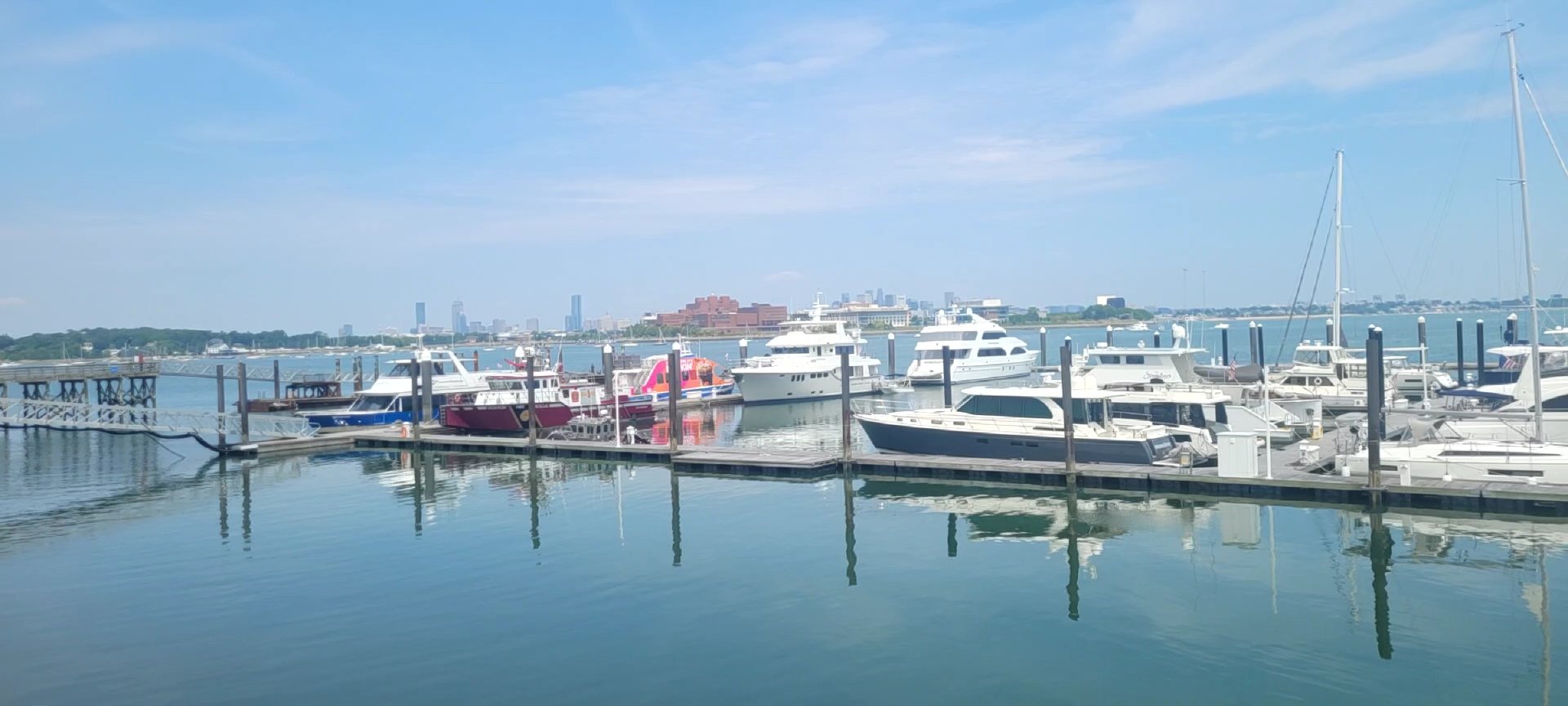 Greetings from Marina Bay
-Nivaldo C.