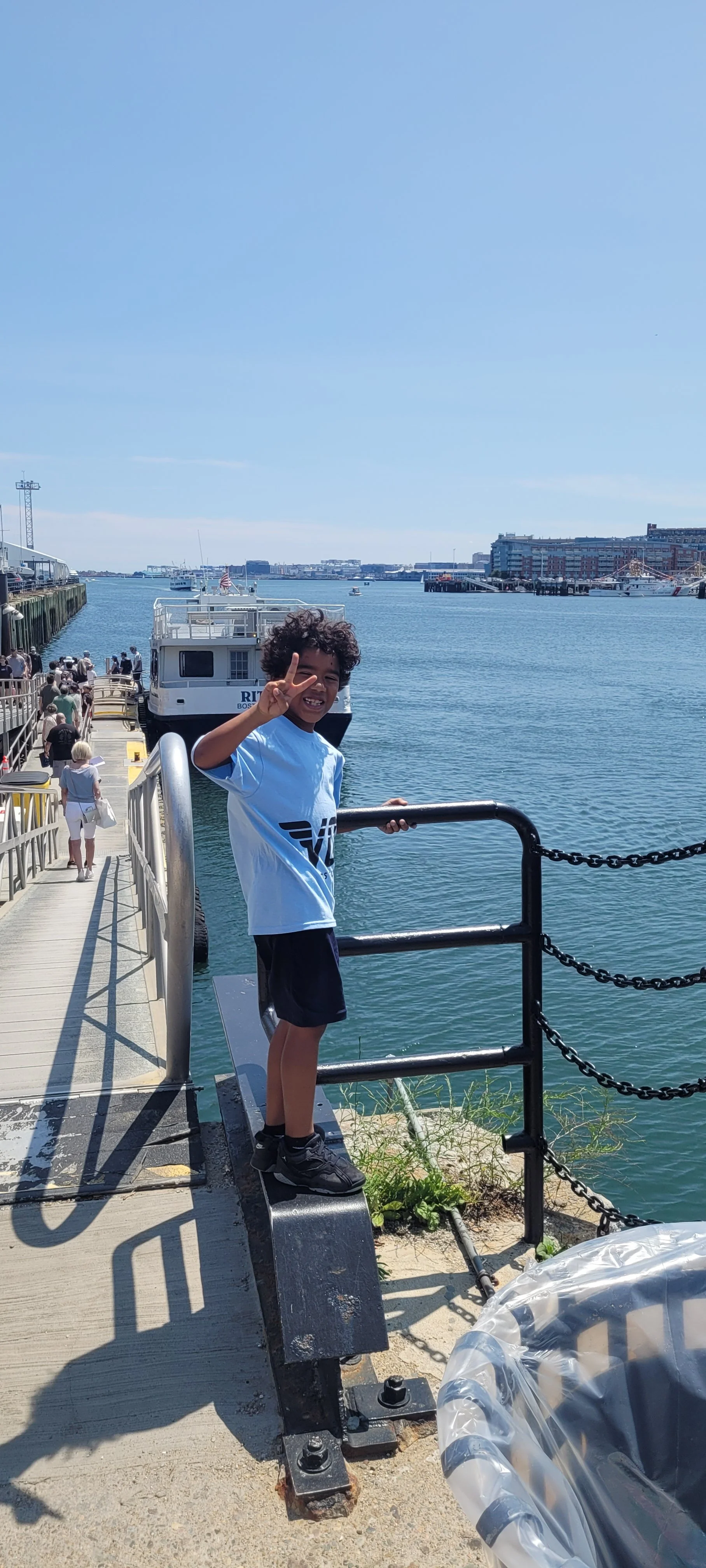 At Charlestown with the transit month. -Nivaldo C.