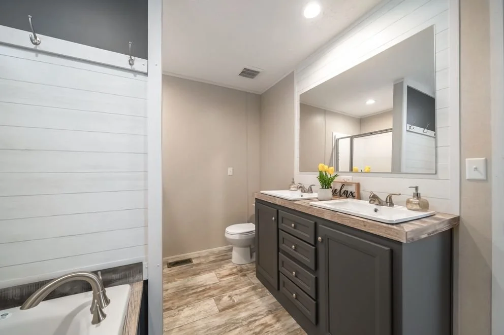 Ann Choice Bathroom.jpg