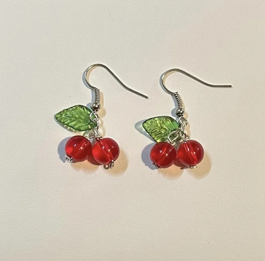 SHORT CHERRY EARRINGS