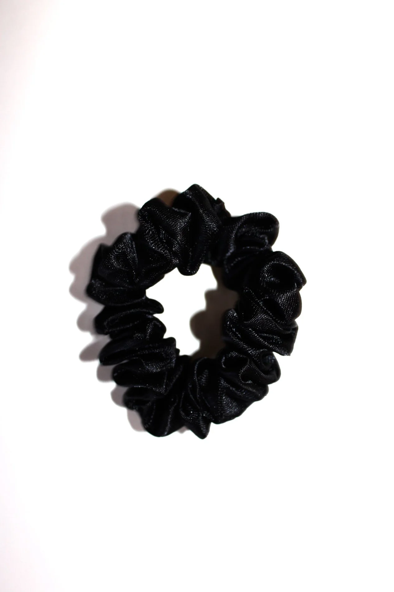 Mini_Classic_Black_Scrunchie_Set_03.jpg