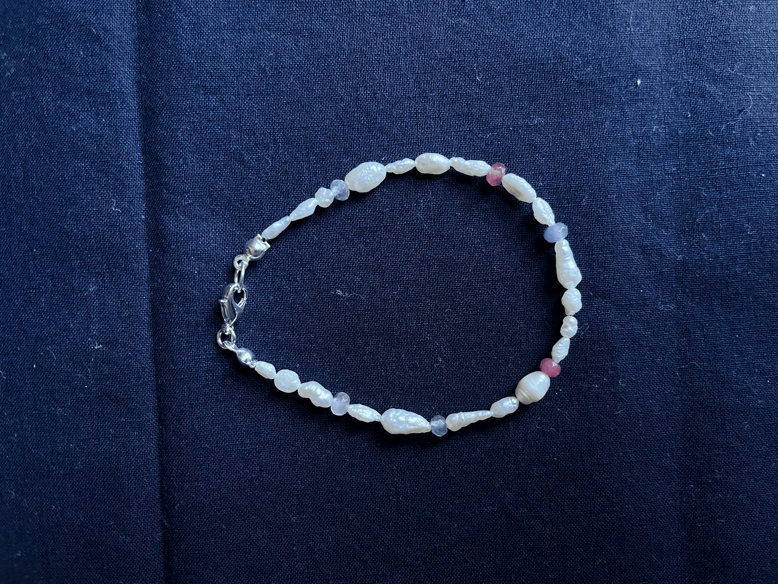 PEARLANDSTONEBRACELET(1).png