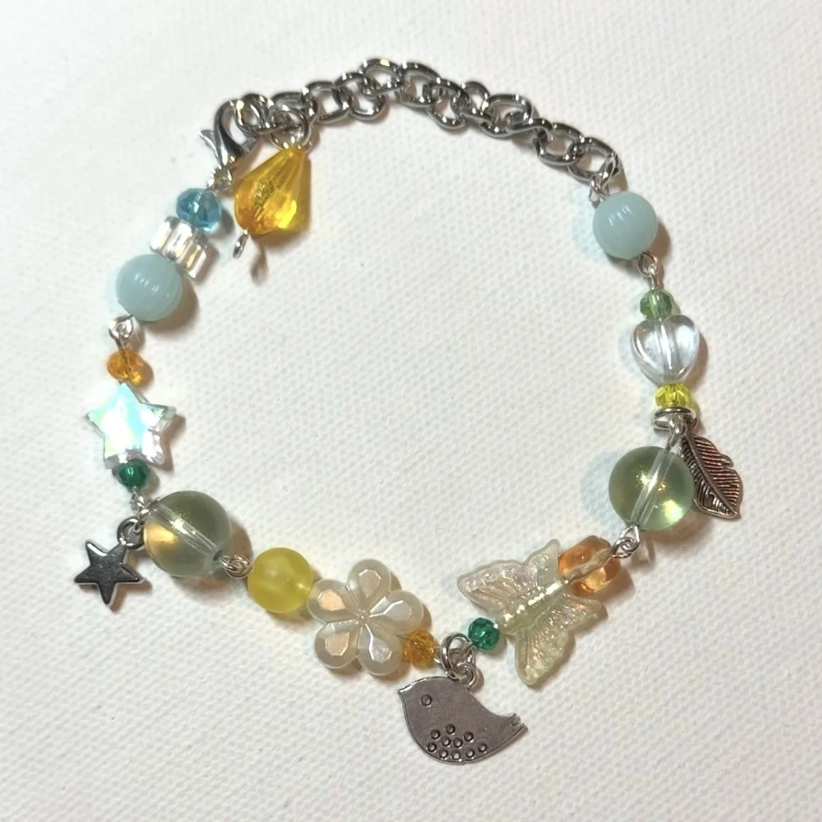 FEATHER CHARM BRACELET