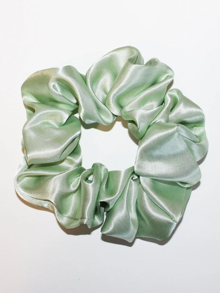 Spring_Reverie_Scrunchie_02.jpg