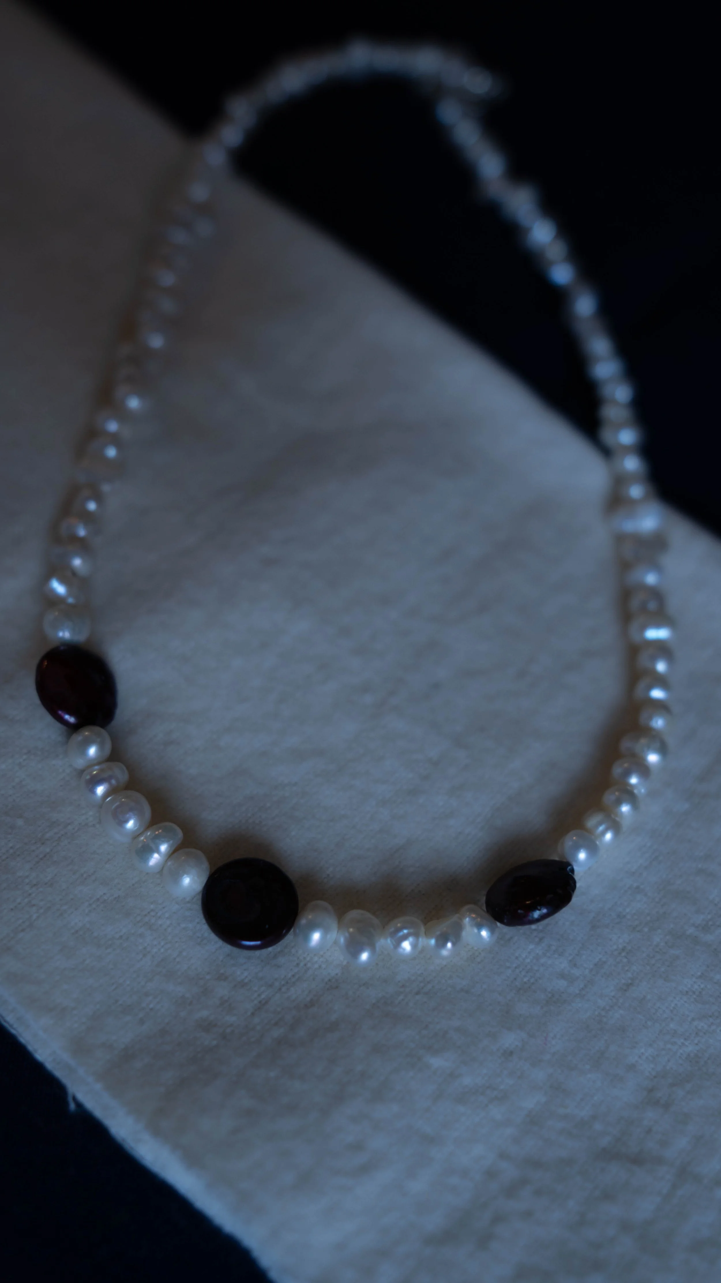 COINPEARLNECKLACE.jpg
