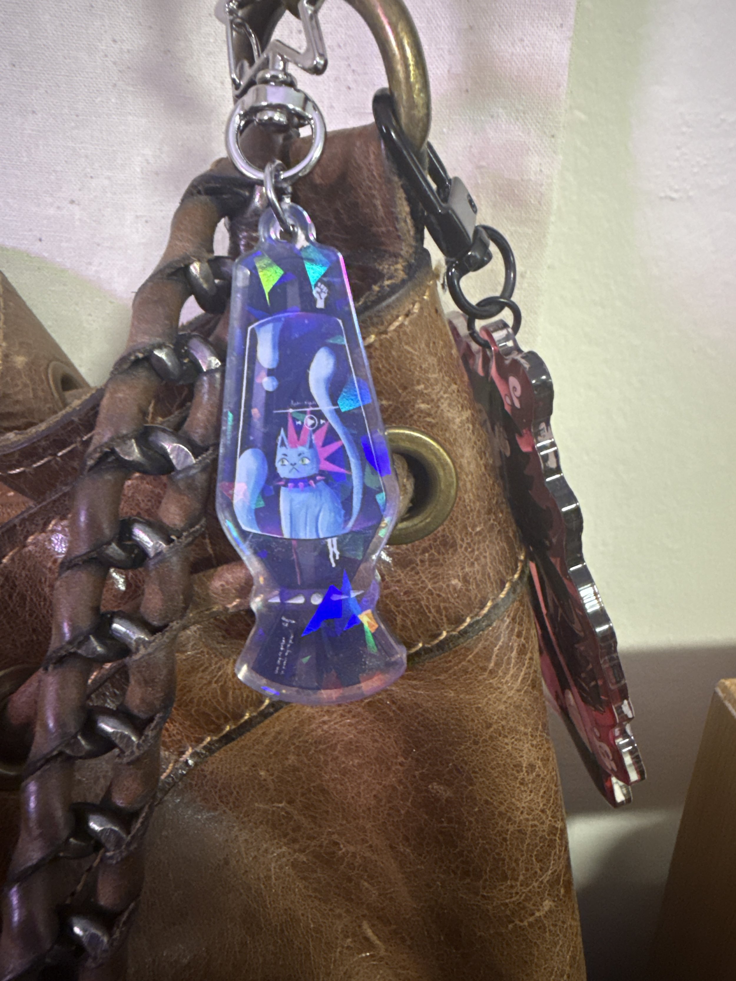 KITTY LAVA LAMP - KEYCHAIN