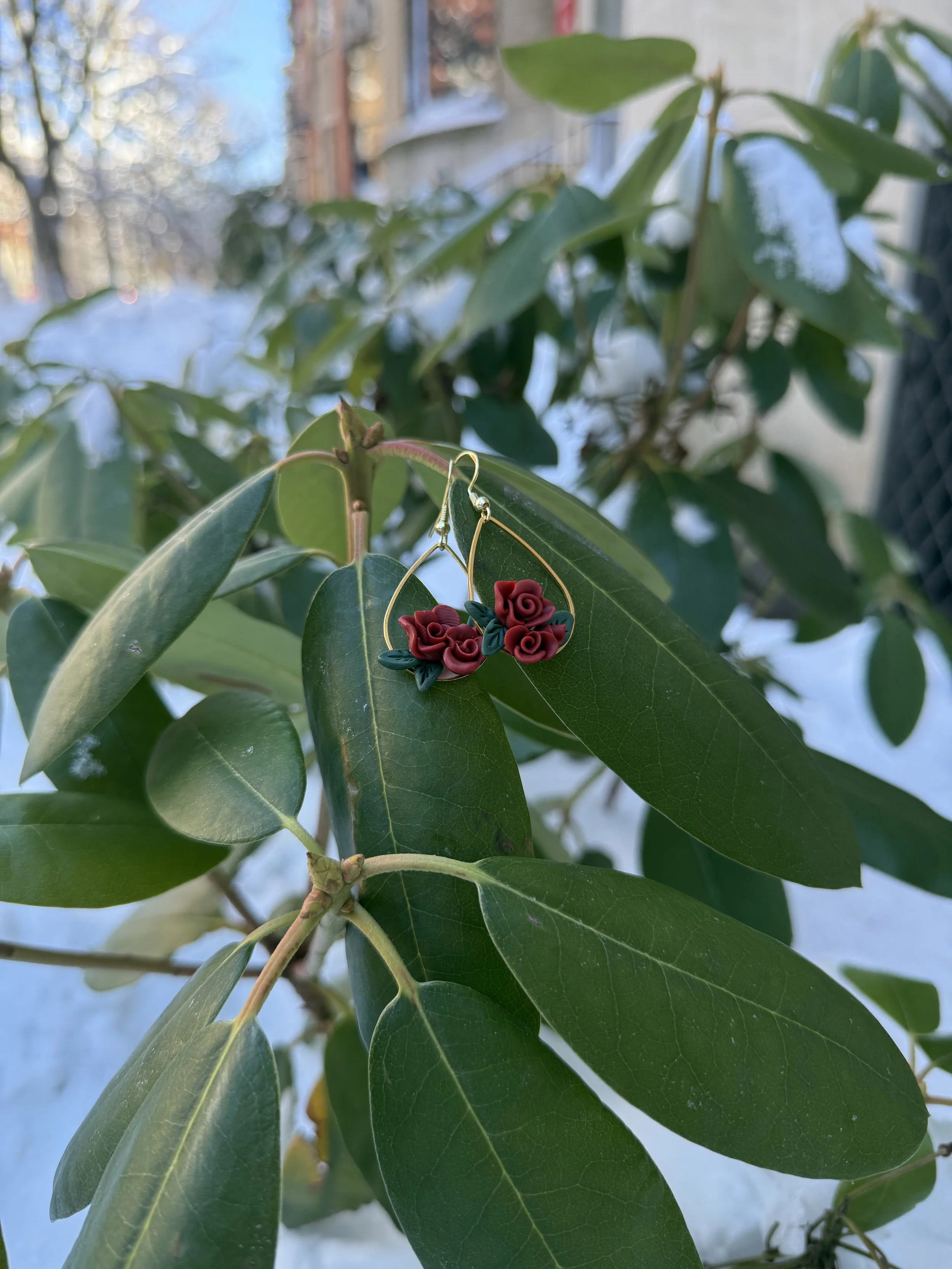 ROSE TEARDROP EARRINGS