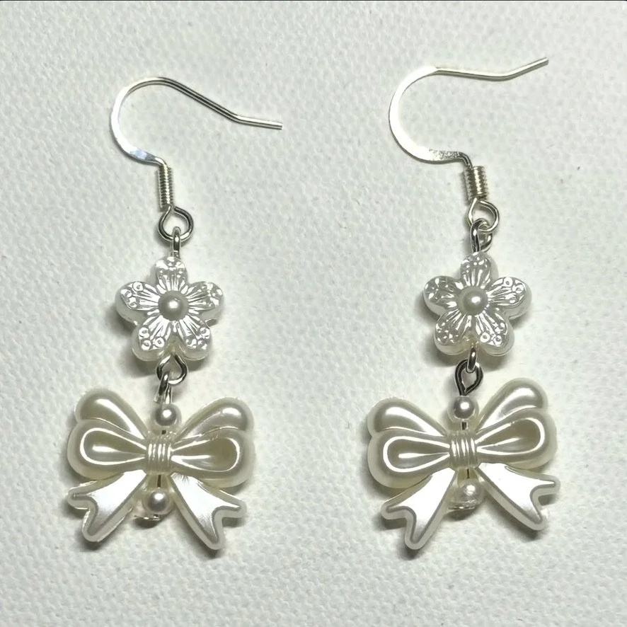 FLOWER AND BOW EARRINGS