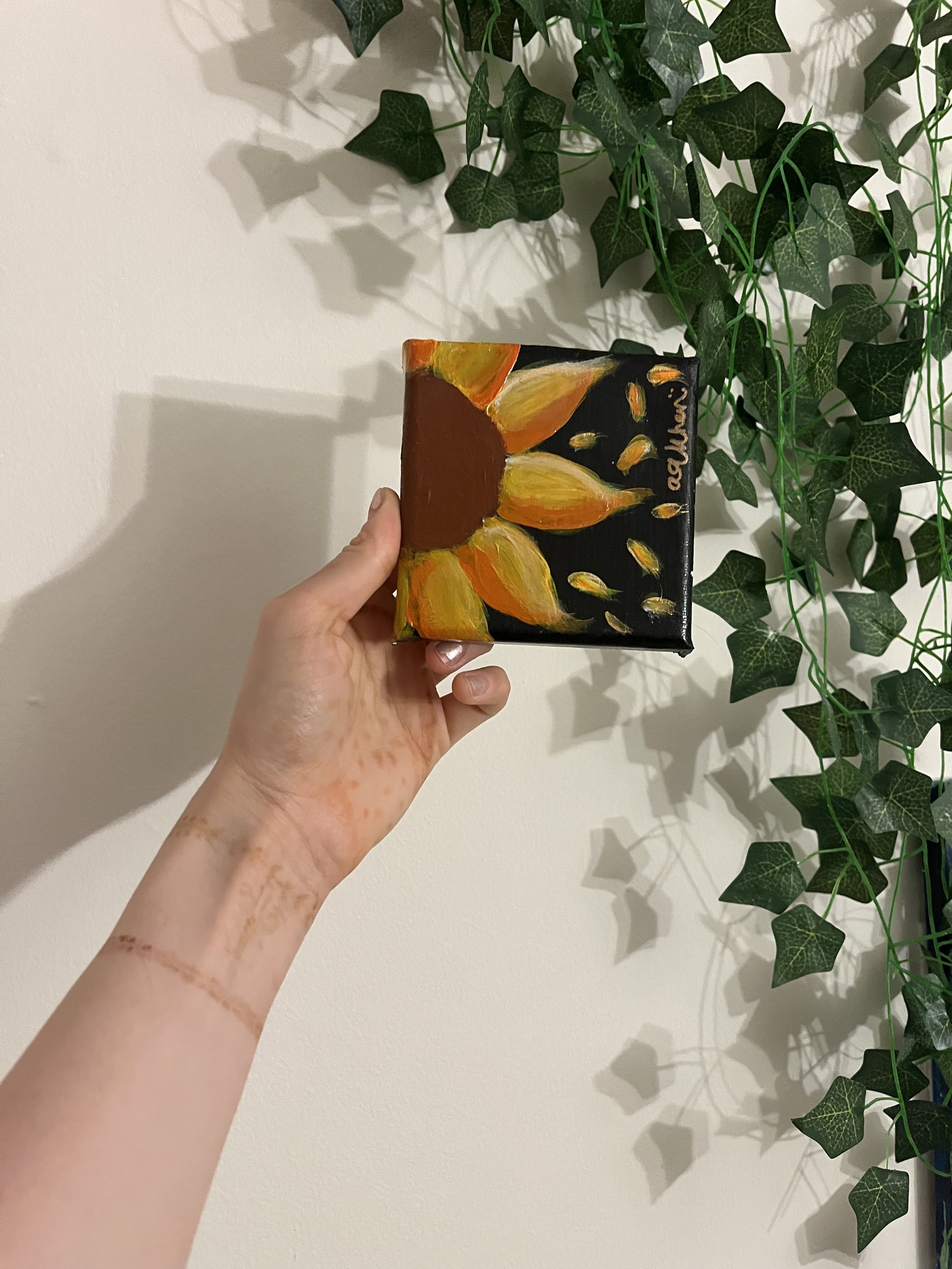 Sunflower Noir(5).jpeg