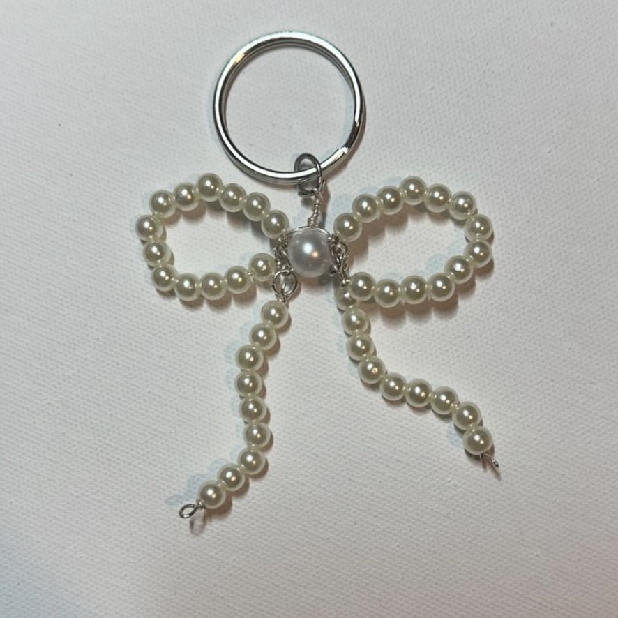 Bow keychain(1).jpeg