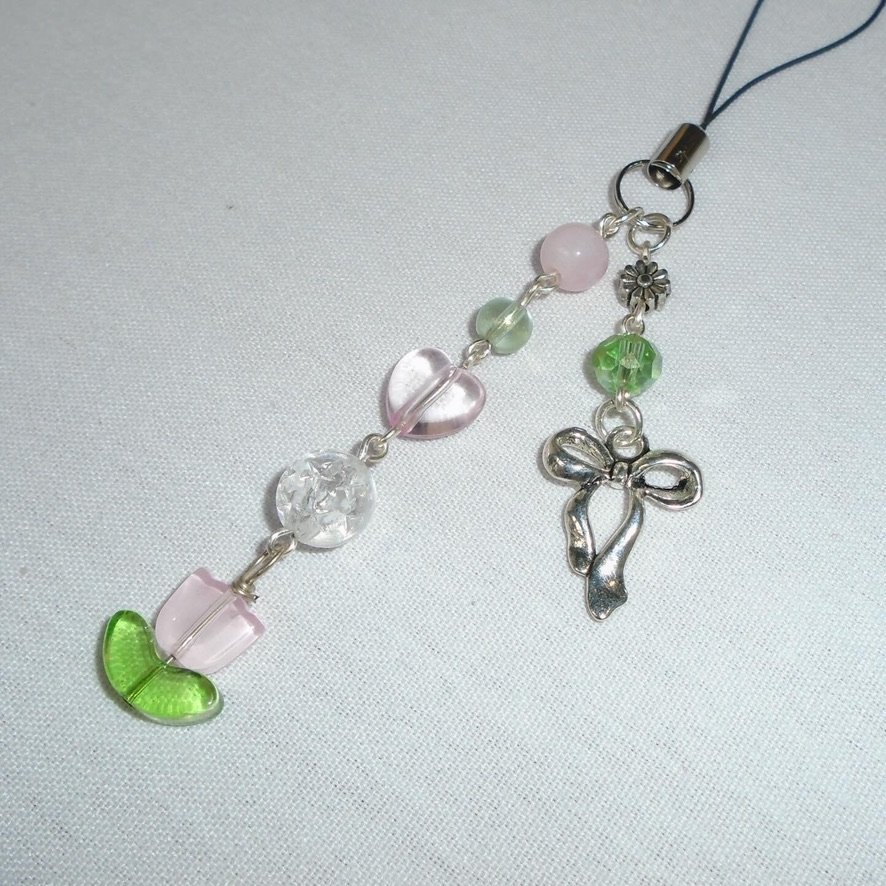 FLOWER BOW PHONE CHARM.jpeg