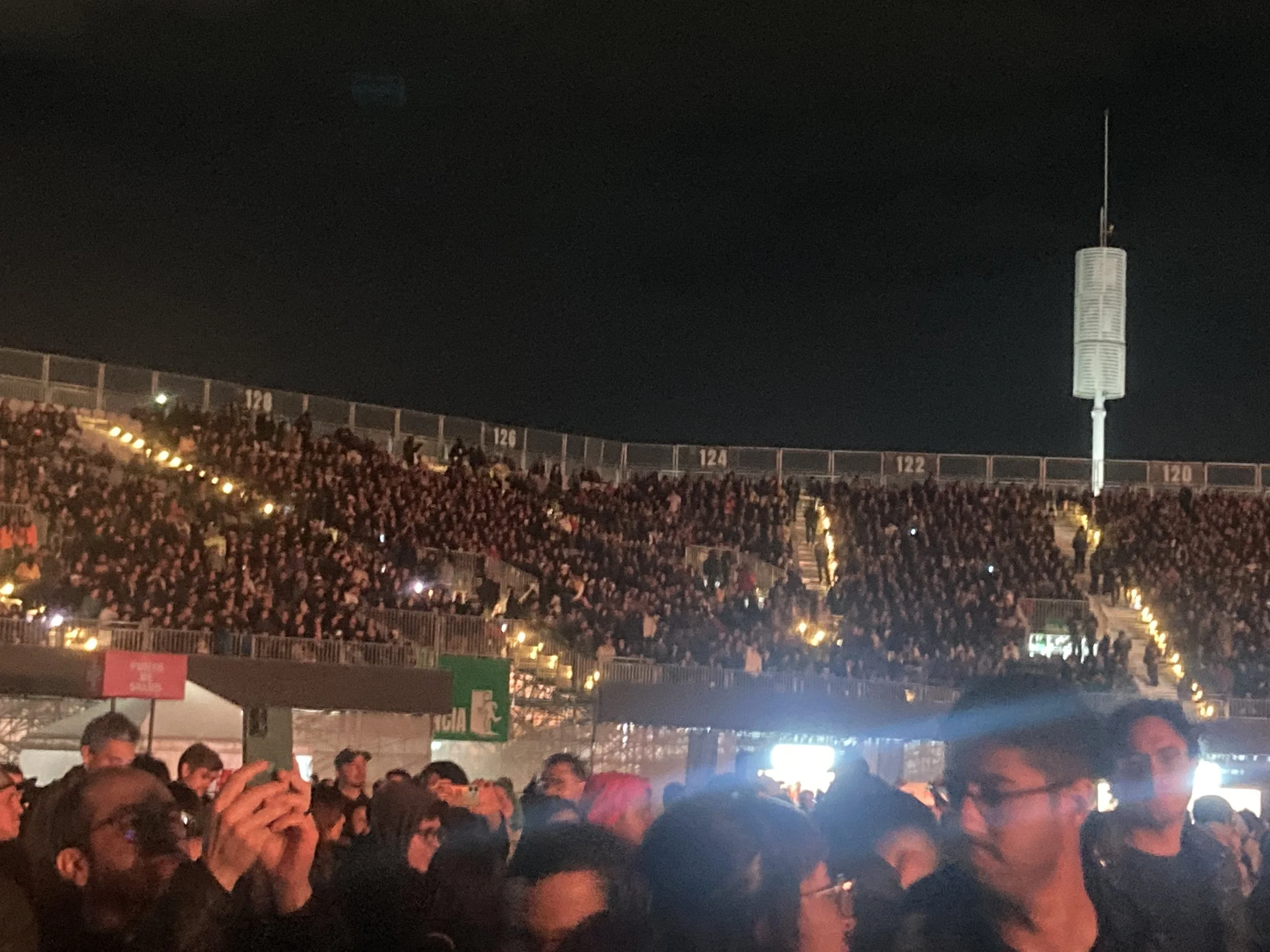 Tribuna del concierto de Linkin Park en Bogotá, Vive Claro, 25/10/2025
