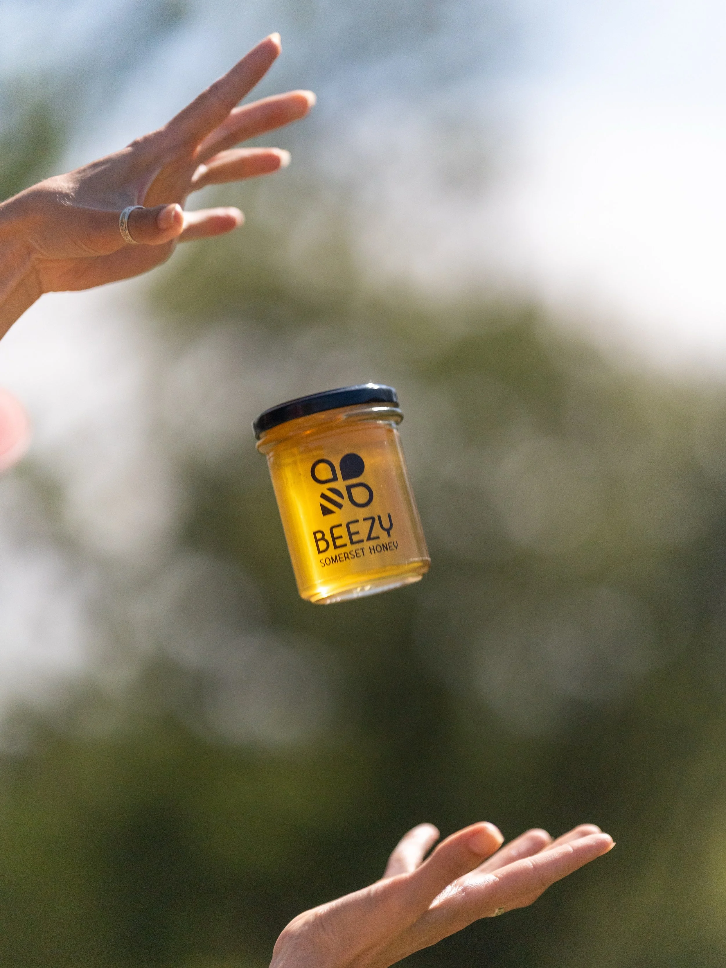 🐝 Honey has landed! 🍯
A little jar made by thousands of hard-working bees, one flower at a time. 🌼✨

#nature #localbusiness #golden #bee #naturelover