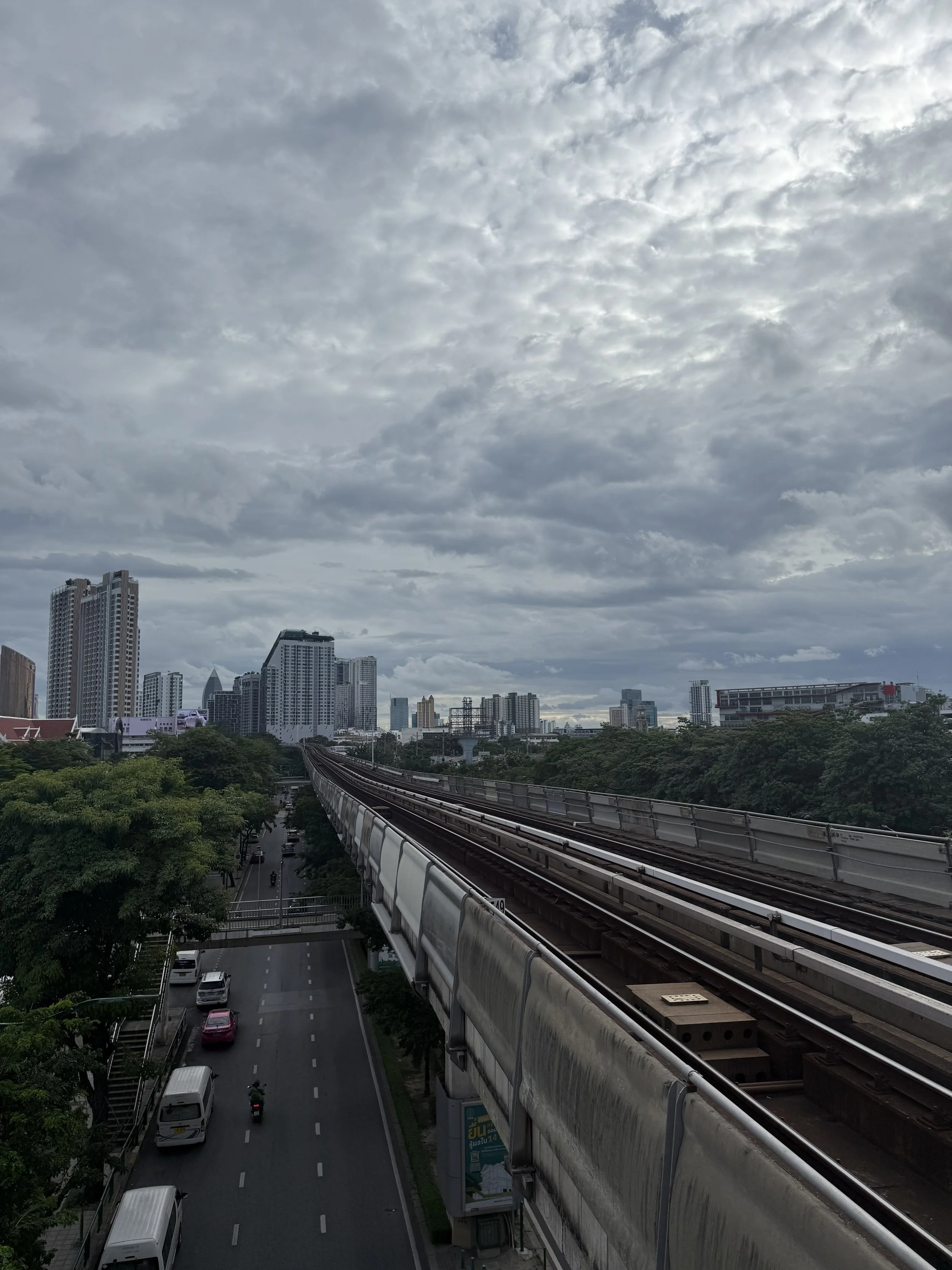 Bangkok Skyline.jpg