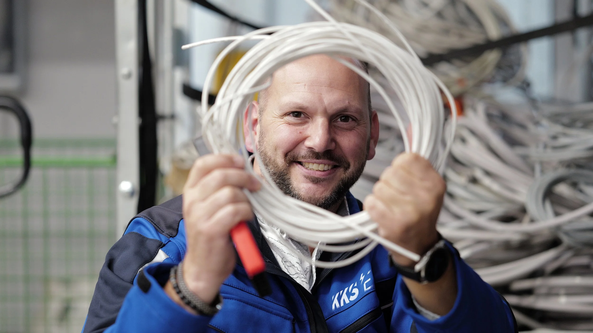 KKS Elektroservice, KKS Group, Alexander Elzig, Kabelbau, Schaltschrankbau, Verdrahtung, Elektroniker