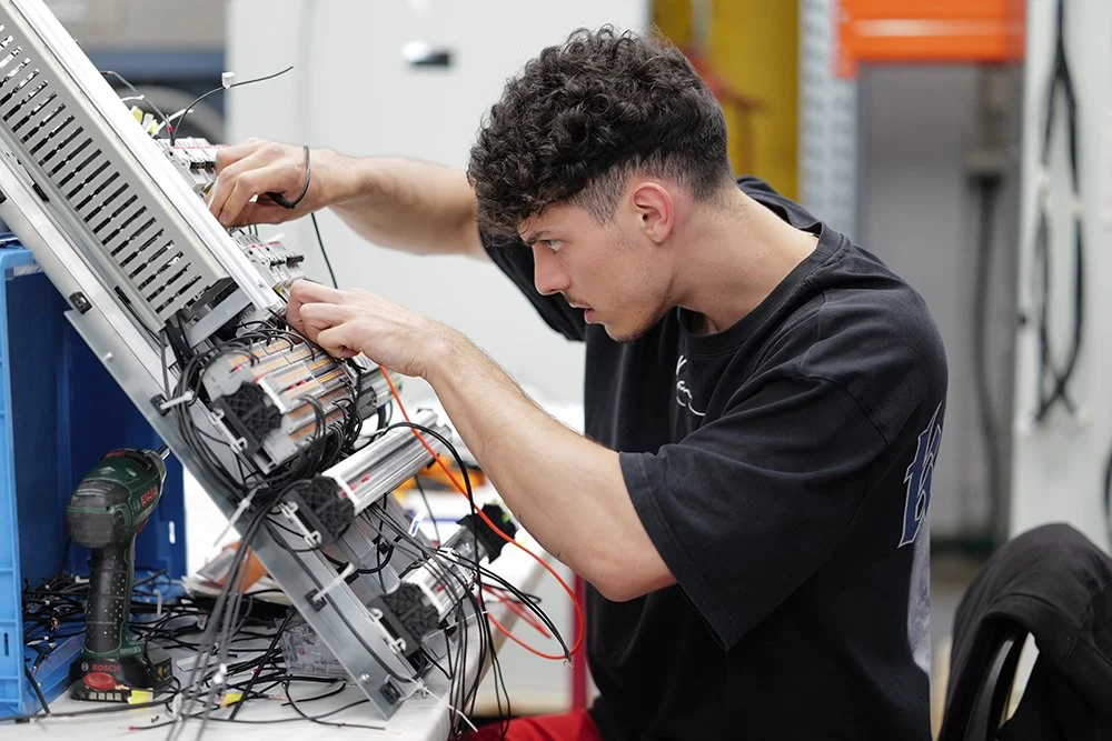 KKS Elektroservice, Schaltschrankbau, Elektroniker, Düsseldorf, Duisburg