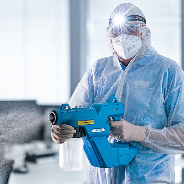 KKS Gebäudereinigung, Sonderreinigung, Schädlingsbekämpfung , Arbeitssicherheit, Schutzanzug, Desinfiktionsgerät