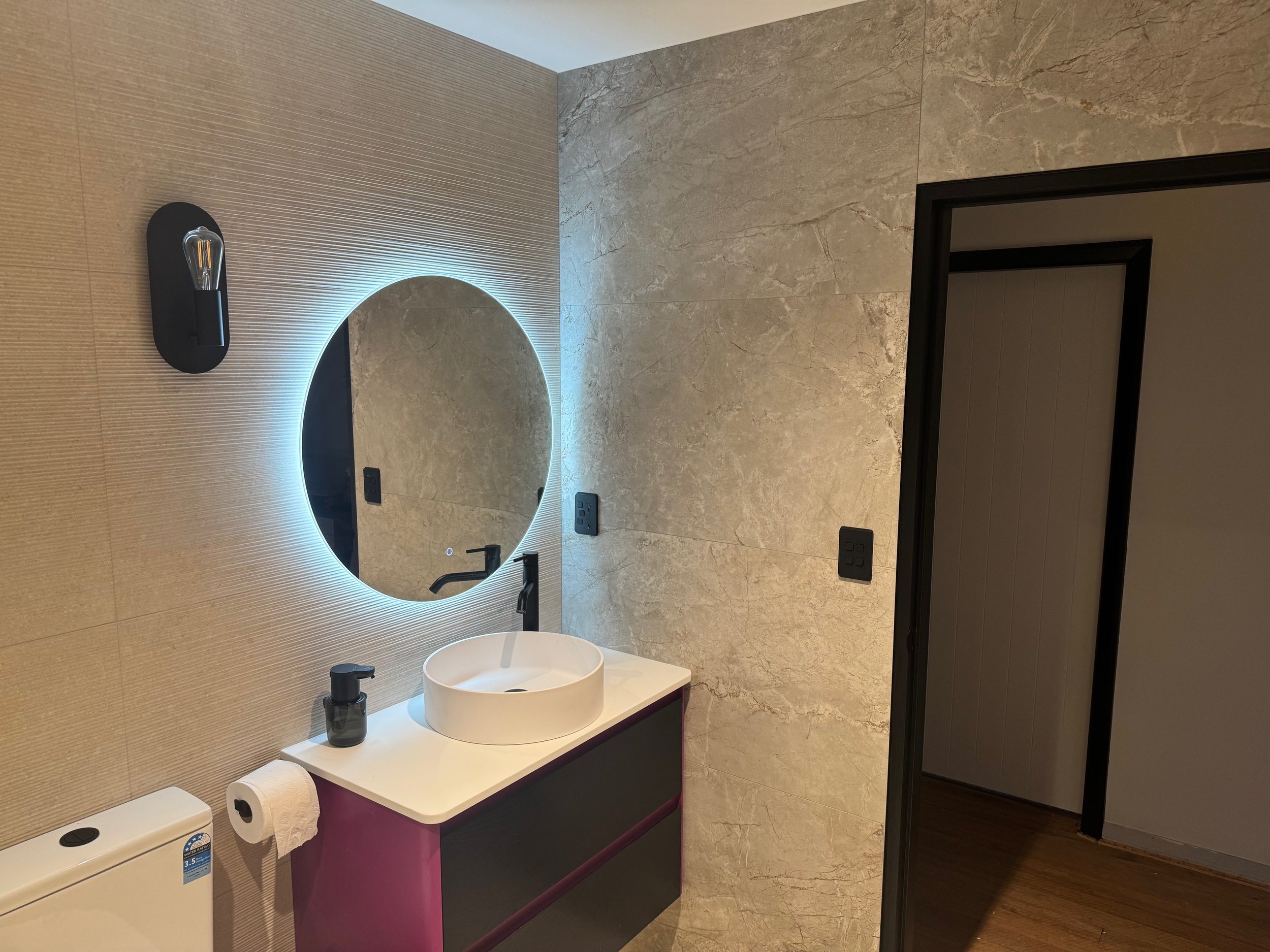 New ensuite in existing master bedroom