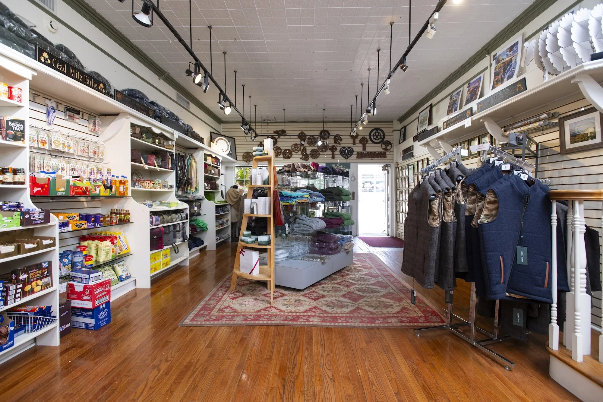 0117_137 E Main St_5774.jpg