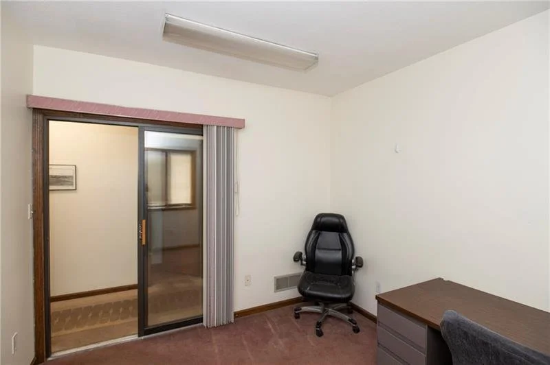 1641 Saw Mill Run Blvd 12.jpg