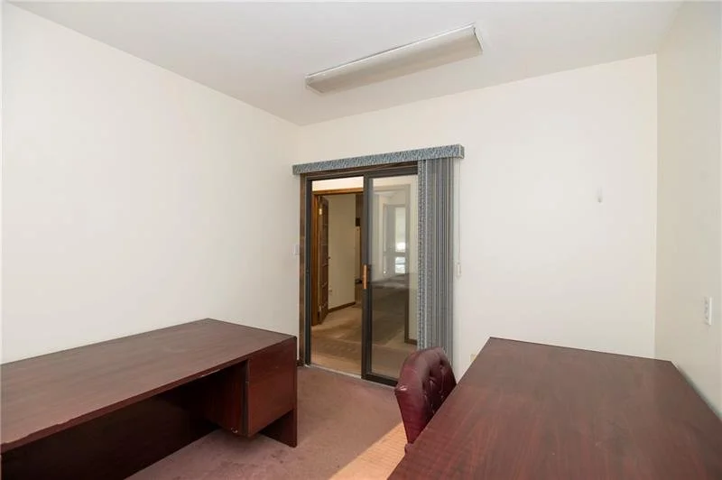 1641 Saw Mill Run Blvd 16.jpg