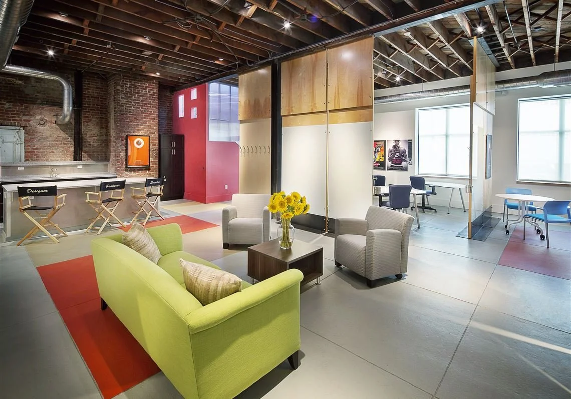 Diana Nelson Jones' Walkabout: Paramount building’s sequel is a new start Uptown