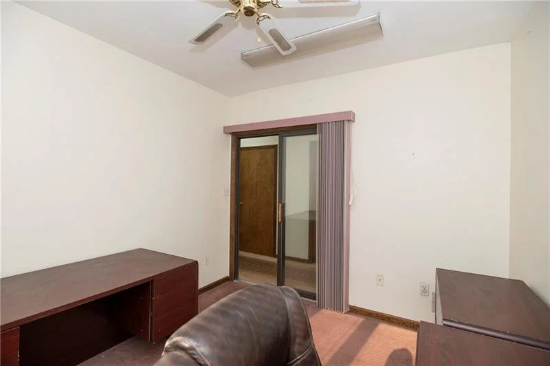 1641 Saw Mill Run Blvd 14.jpg