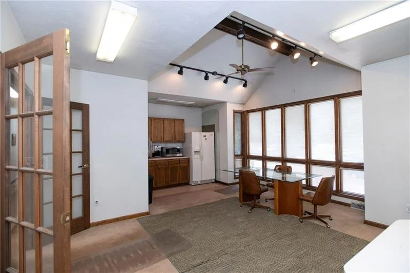 1641 Saw Mill Run Blvd 5.jpg
