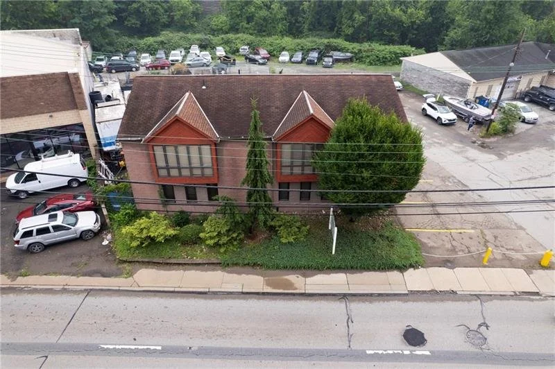 1641 Saw Mill Run Blvd 31.jpg