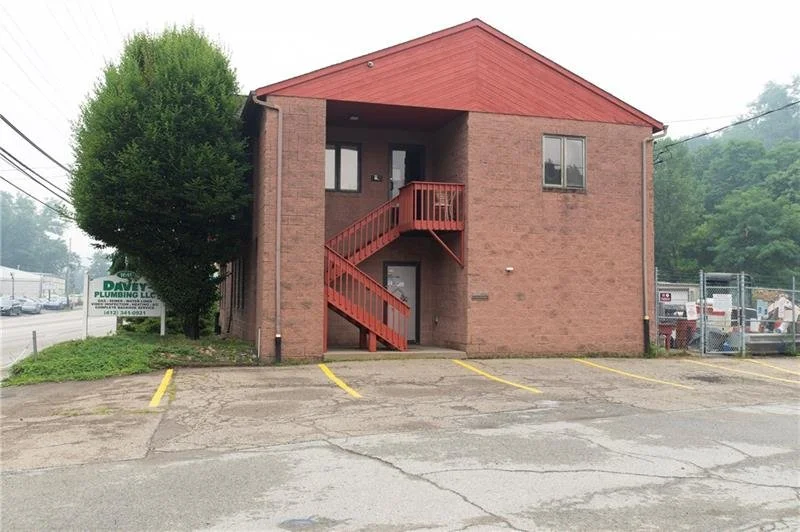1641 Saw Mill Run Blvd 3.jpg