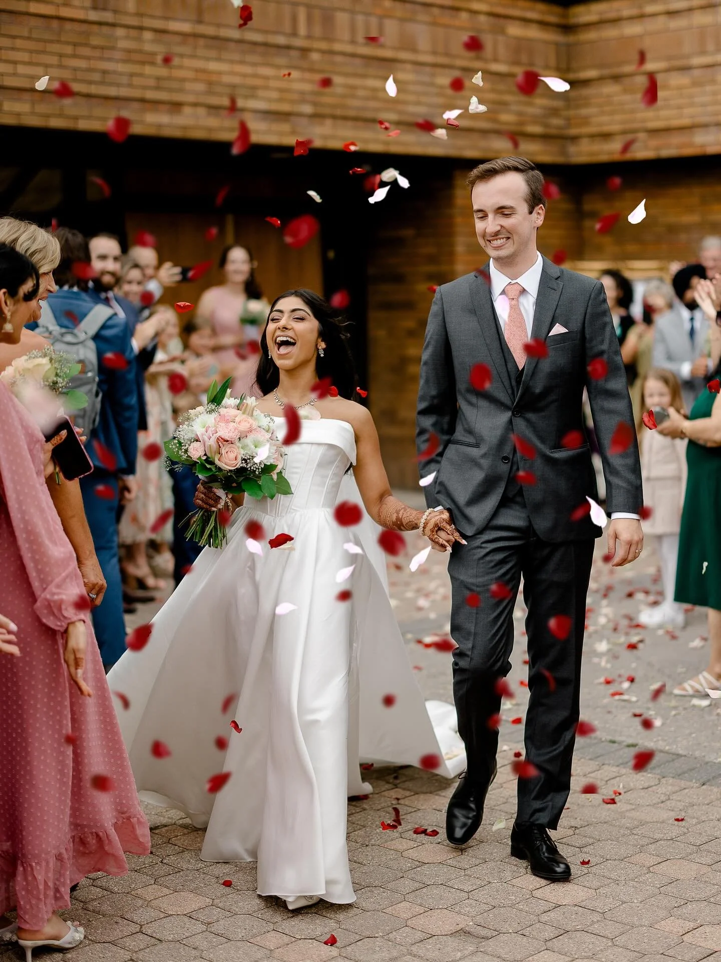 🎊 Anmol + Philip&rsquo;s two day wedding! Two beautiful cultures and two seamlessly blended days of celebration 🎊 

B + G @_anmolm @pkawa1 
SS @samanthac.photo 
Film @prairiefilmco 
Venue @humanrights.ca 
Planner @event.zy 
@majesticeventsandrental