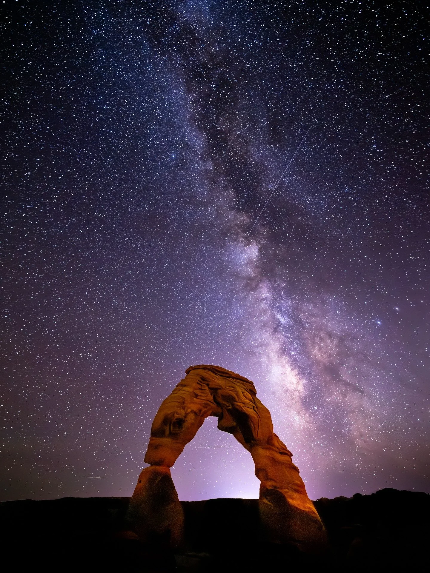 This Utah trip has me adding night hiking and off roading to my list of favourite adrenaline activities💪🏼

1. Delicate Arch 
2. Shafer Trail Moab
3. Ulum Moab
4. Scenic Byway 12
5. Monument Valley 
6. Canyonlands
7. Looking Glass Arch 
8. Bryce Can