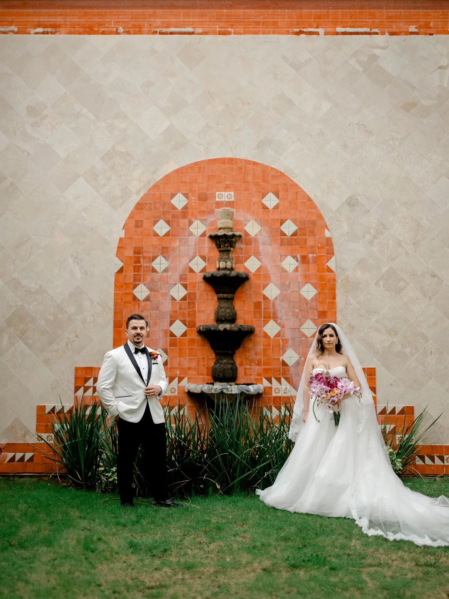 I love you to Tulum and back 🇲🇽

@_leeenamykh @ostoop 
@dreamstulum 
@dreamweddingsrivieramaya 
@rostyslav.goryachko e
@masqueayer.studio 
@storyfilms_ov 
@zoeelizabethmakeup @zoeelizabethteam 
@unoaudiovisualdjs 
@crispbybritt 
@kyhastudios @kyhab