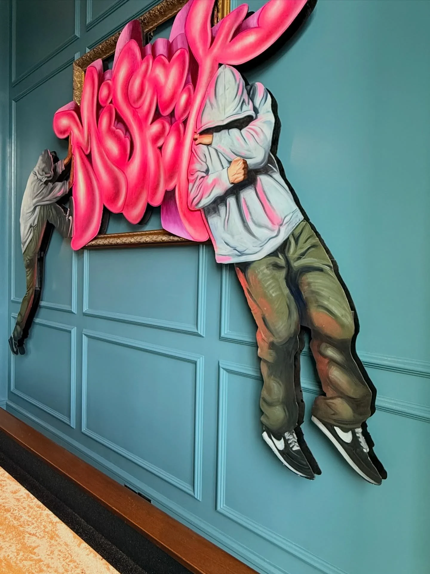 Can wait to tell you guys a little more about my stay at the @bowiehouseauberge in Fort Worth, TX. Let me just say I have not seen such detail and artistry into a hotel design in a long time. Well done @bokapowell and Jo Ellard absolutely stunning!