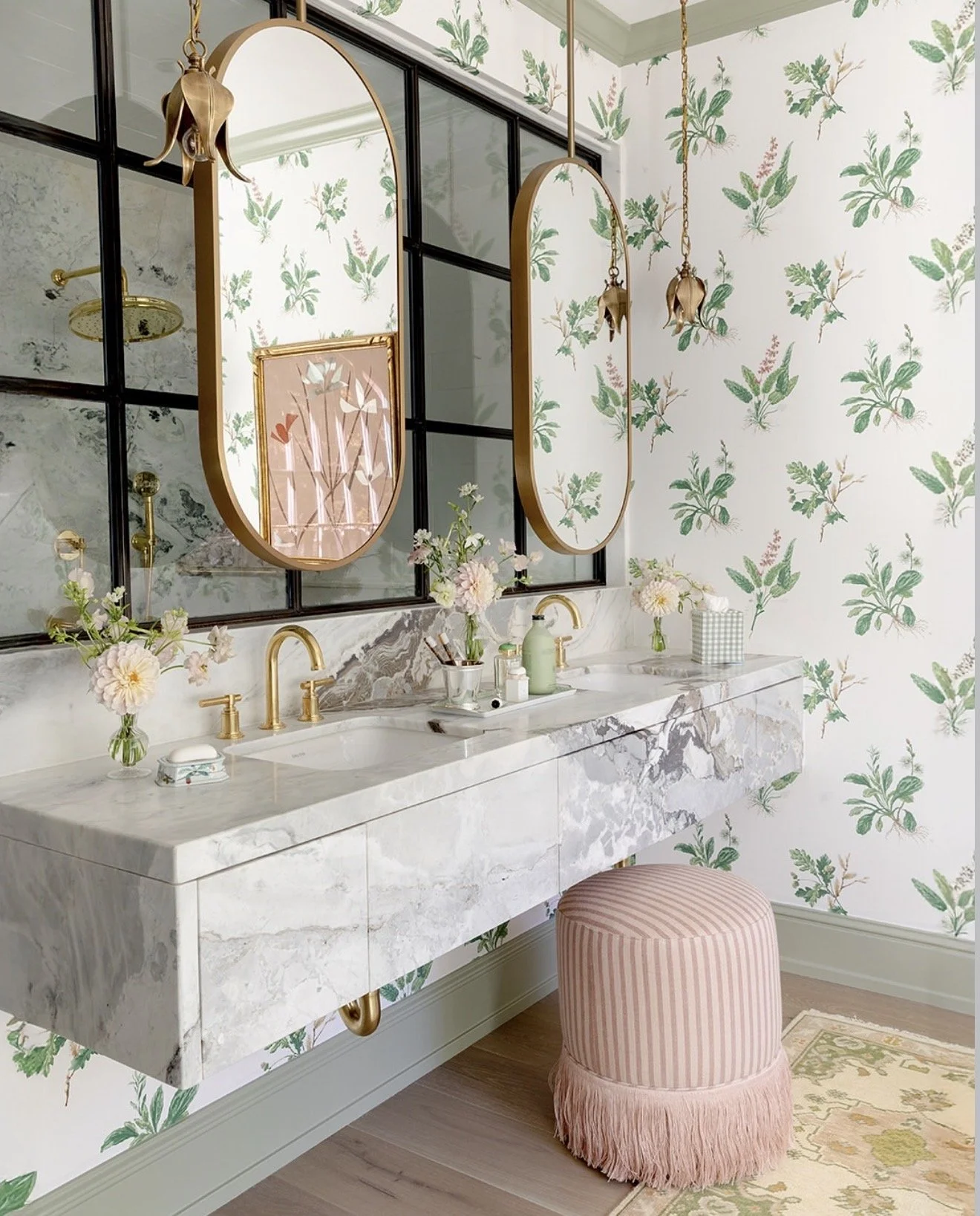 Interior Designer: Kim Scodro 
Photography: Leslee Mitchell