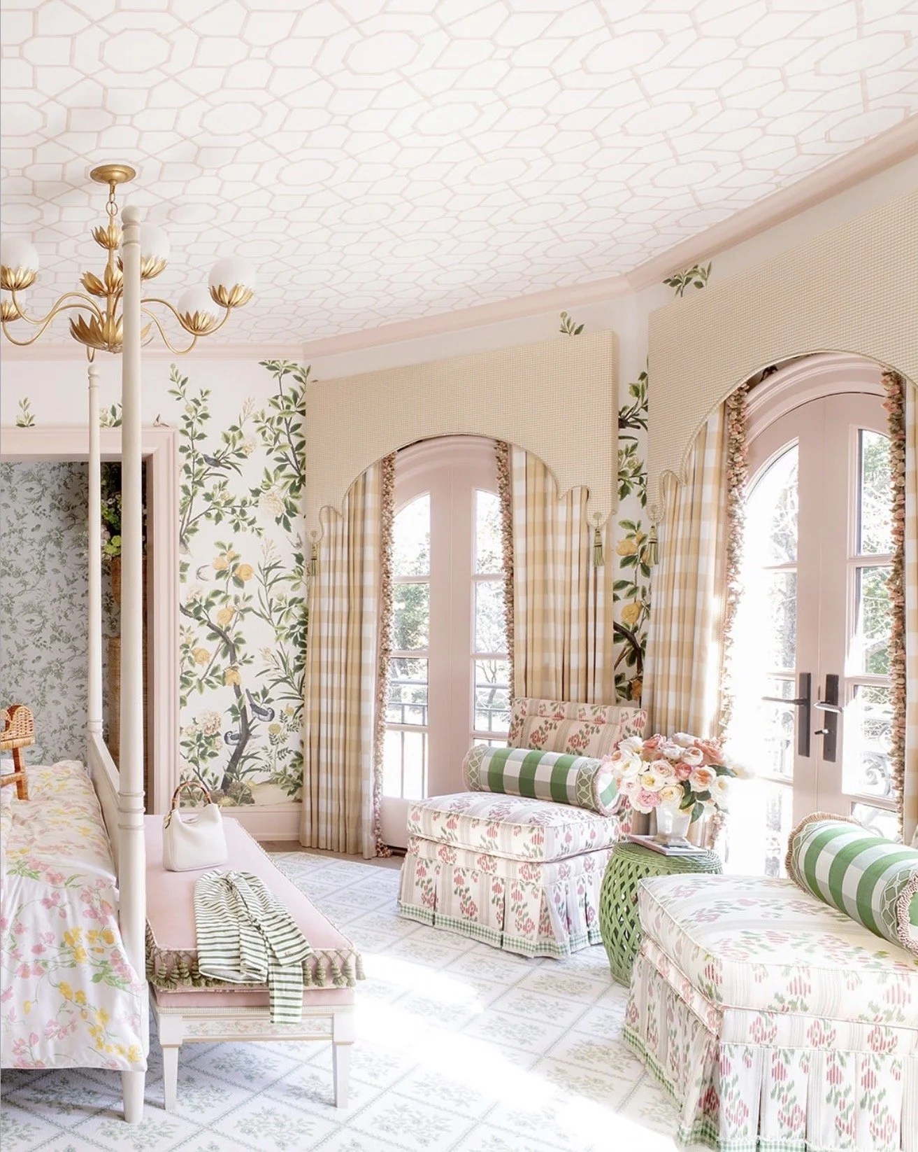 Interior Designer: Kim Scodro 
Photography: Leslee Mitchell