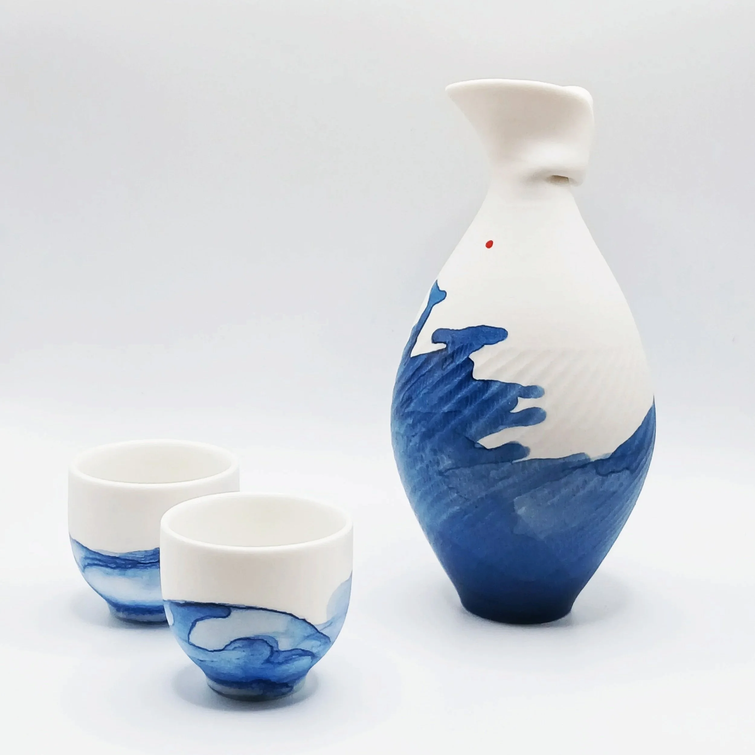 Vancouver Waves – Handcrafted Porcelain Sake Set