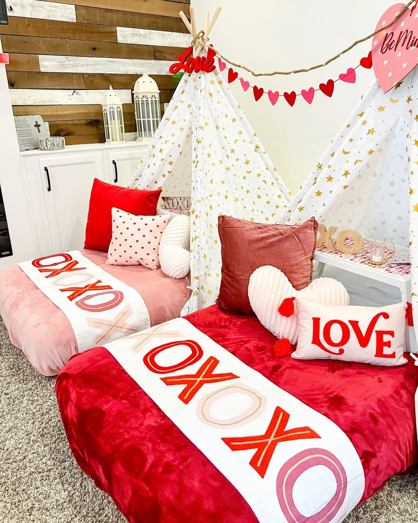 So excited to set this up for a sister sleepover next weekend for Valentine&rsquo;s Day!

 #practicallyperfectevents #LuxurySlumberParty #FentonMoms #MichiganMoms #StressFreeParty #BirthdaySlumberParty #SleepoverGoals #TeepeeParty #KidsPartyIdeas #Fe
