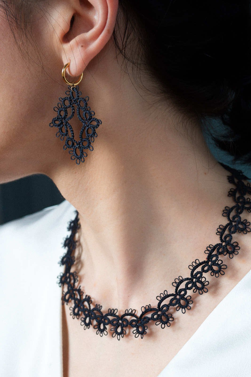 Black Tatting Lace Necklace Tutorial
