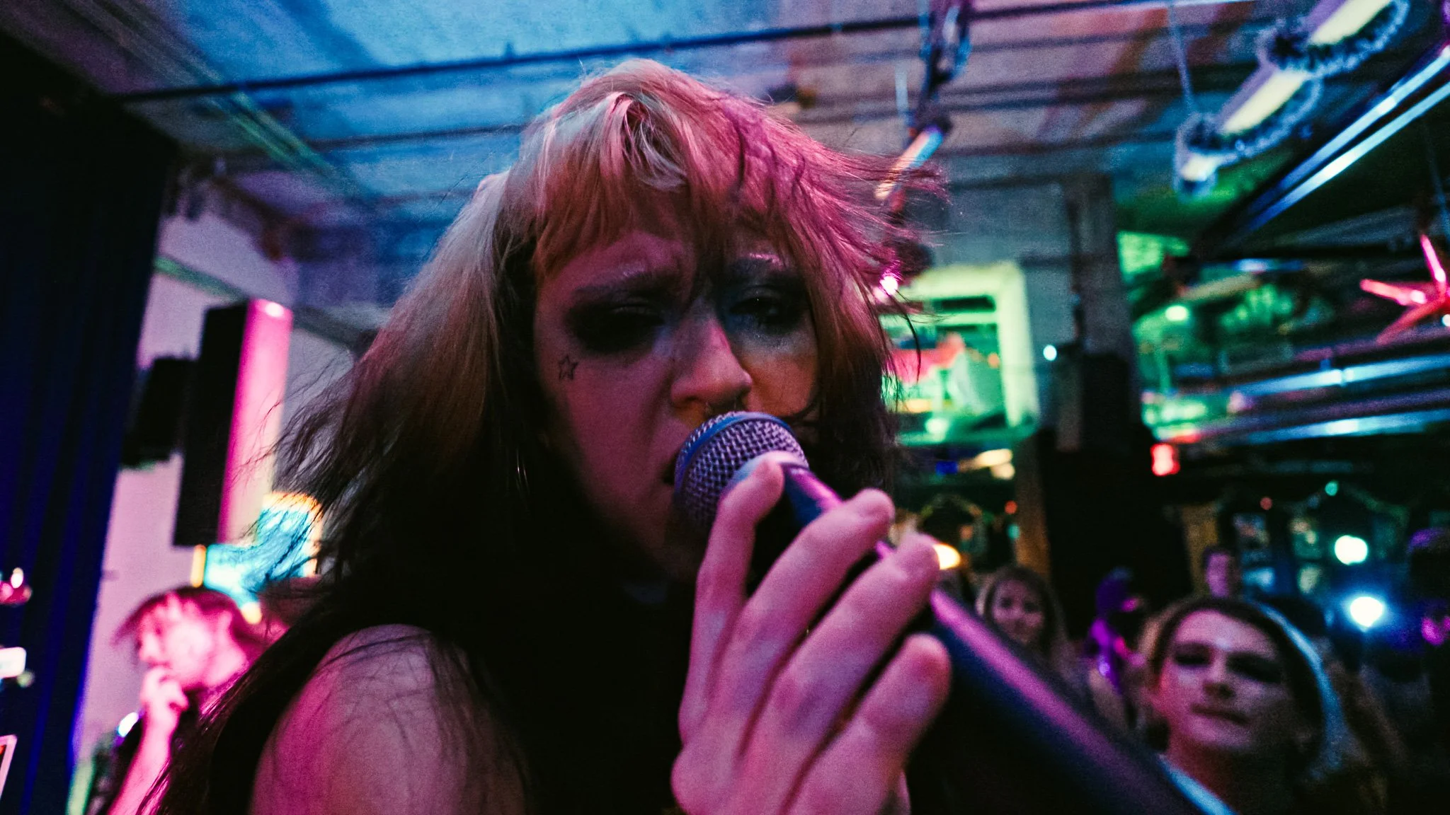 Still 2025-12-05 143805_1.1.4.jpg