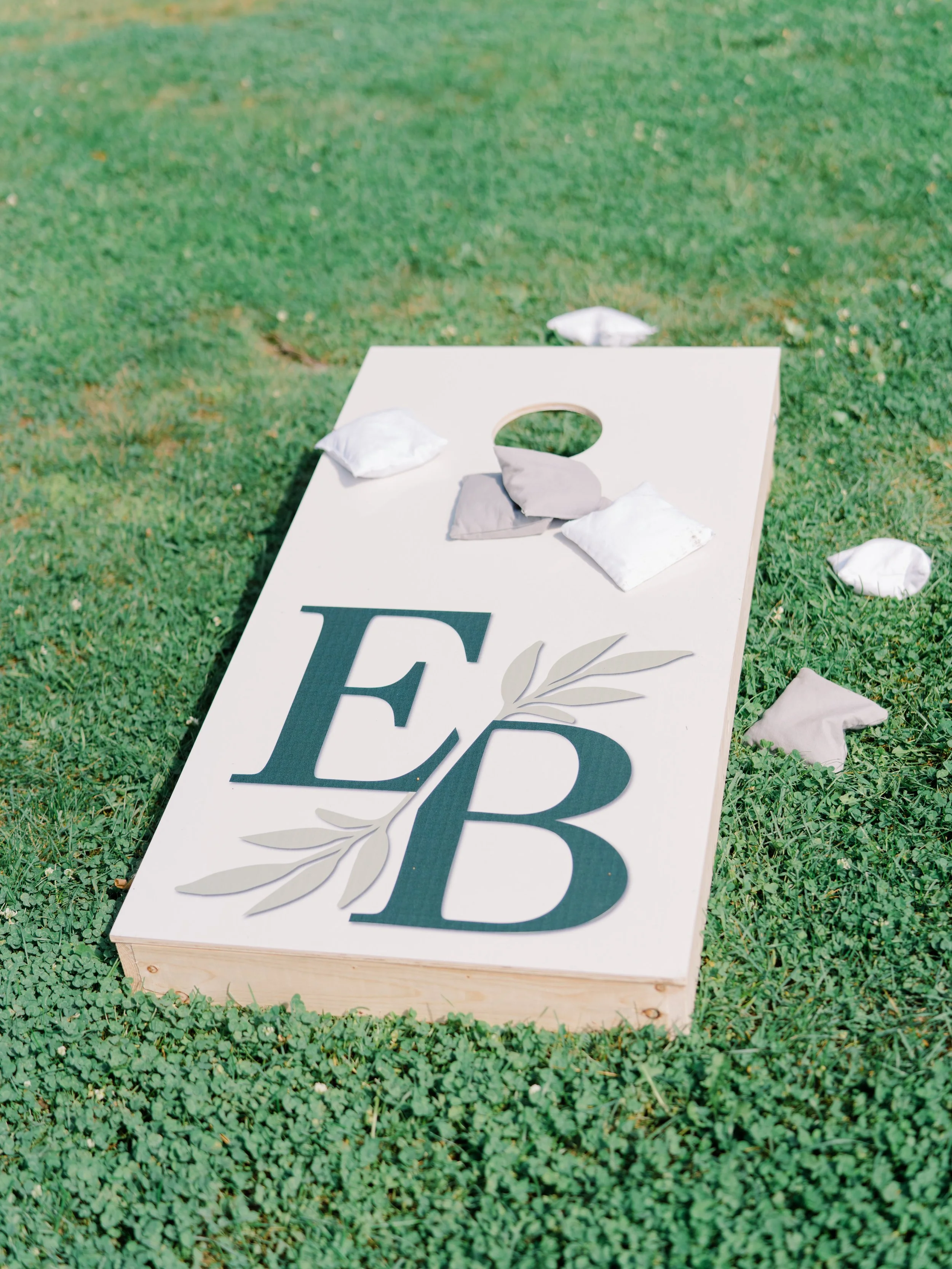 EmilyBearWeddingPreviews_LFP011.jpg