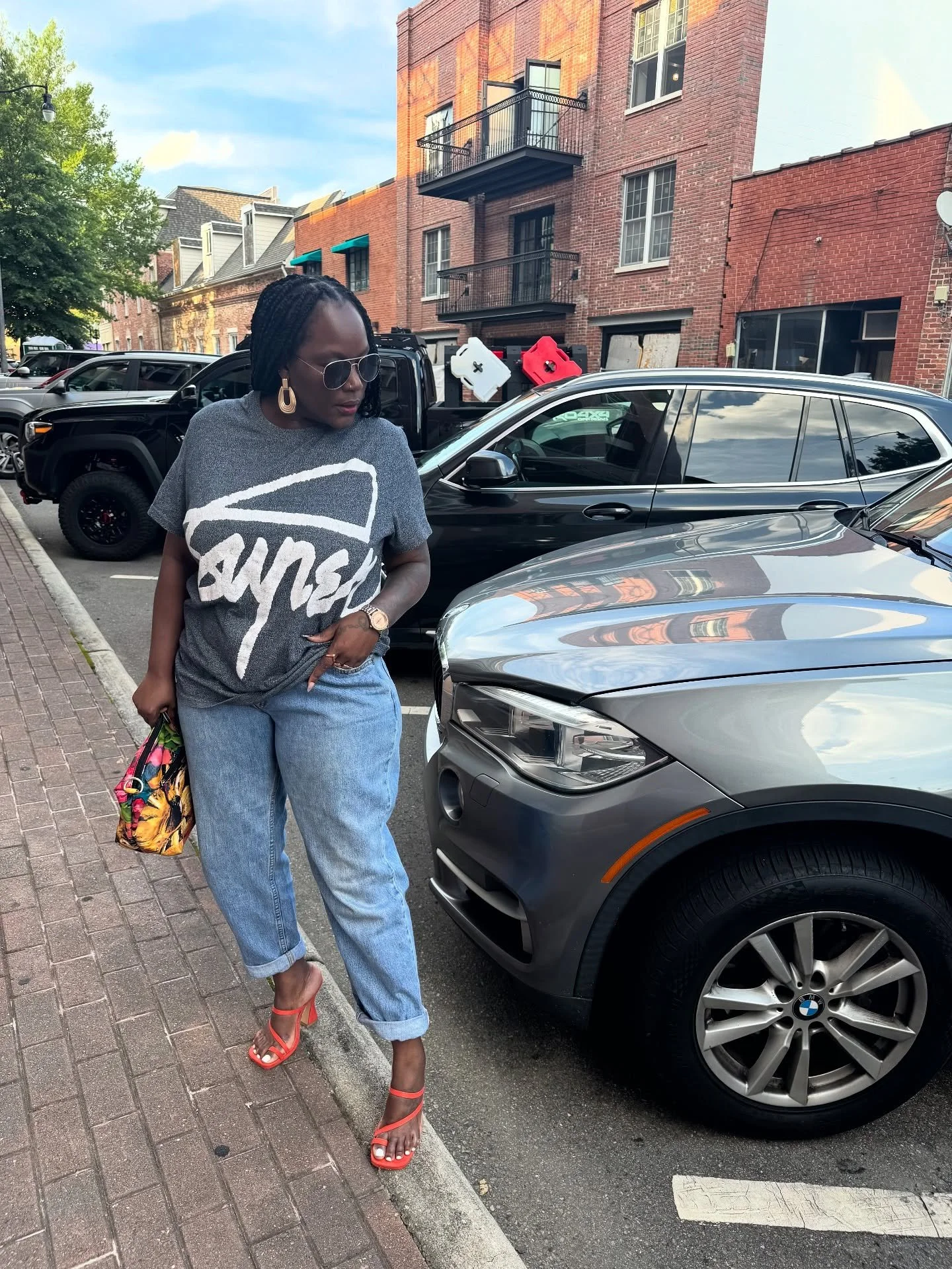 Feeling good, looking good and ready for summer😎🔥

#fypage #christianity #fashioninspo #girlsgirlsgirls #womeninspiringwomen #thrifting #goodwillfinds #modestwear #fayettevillenc #summervibes☀️ #theblossomcloset