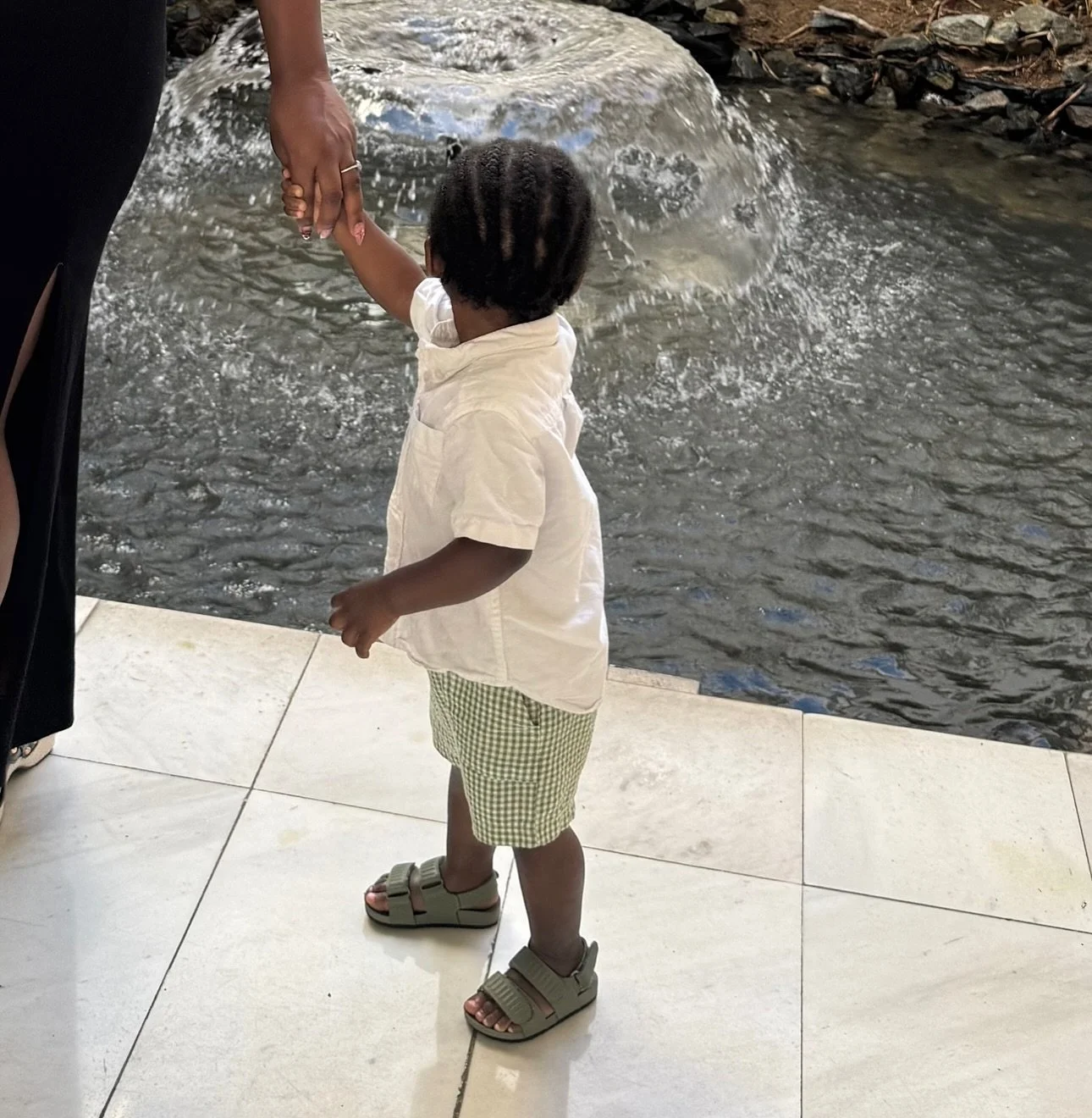 Kiddies Corner👶🏾⚠️

An outfit inspo pic of my little love. I love the classic and clean look on him. Nothing too expensive or flashy, just a chill fly dude💙

#fypage #christianity #fashioninspo #girlsgirlsgirls #womeninspiringwomen #thrifting #goo