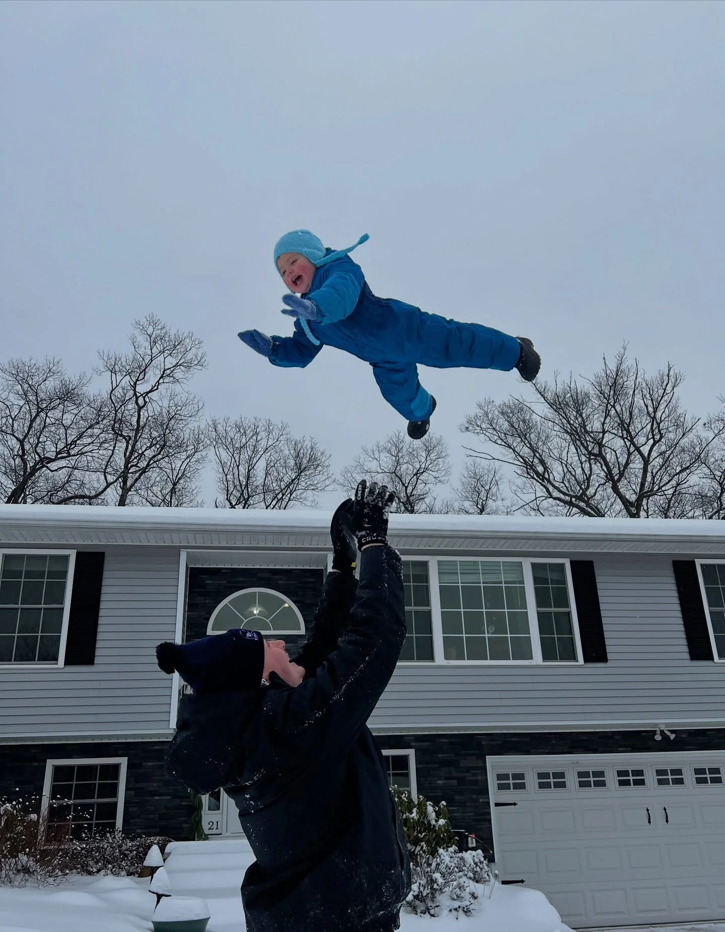 Finn&rsquo;s Up. Literally ❄️

@devonnhess 💜